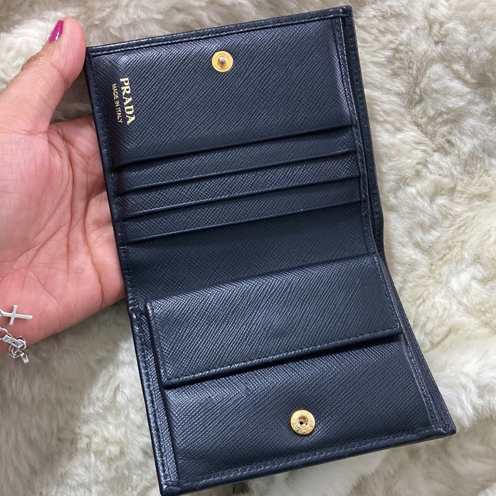 Prada Black Saffiano Leather Wallet with Gold Logo - Picture 7 of 12
